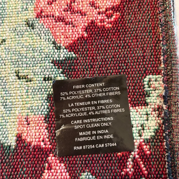 Set of 4 Tapestry Poinsettia Placemats - Picture 5 of 5